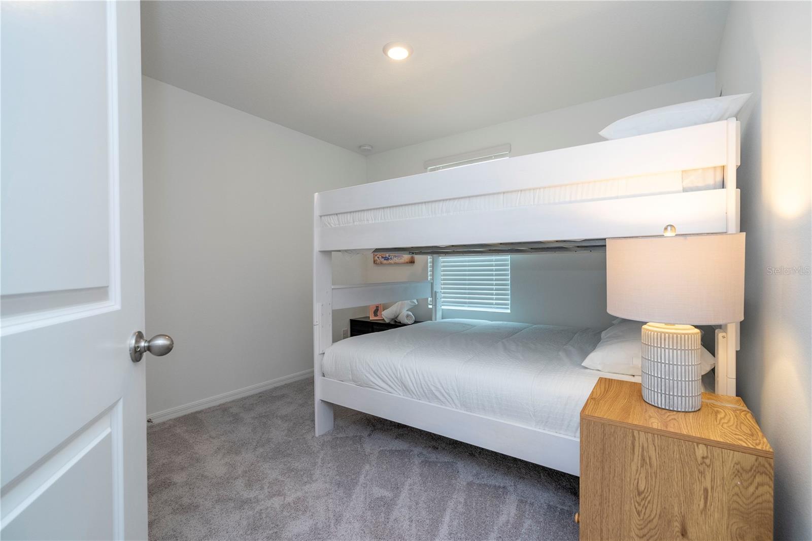 Image 38 of 51 For 686 Longboat Drive