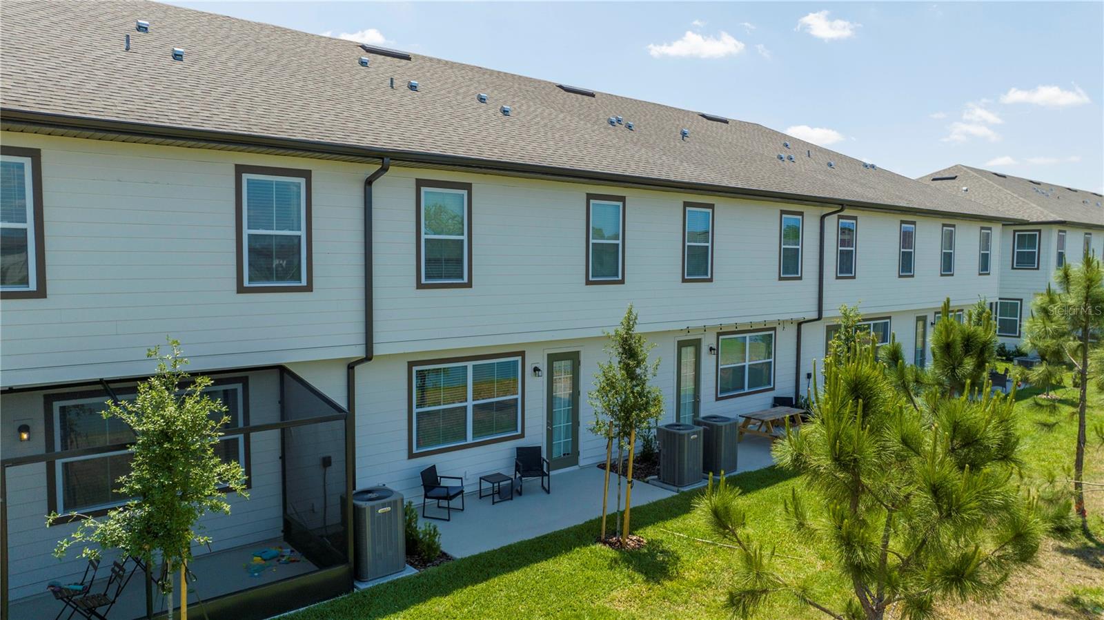 Image 40 of 51 For 686 Longboat Drive