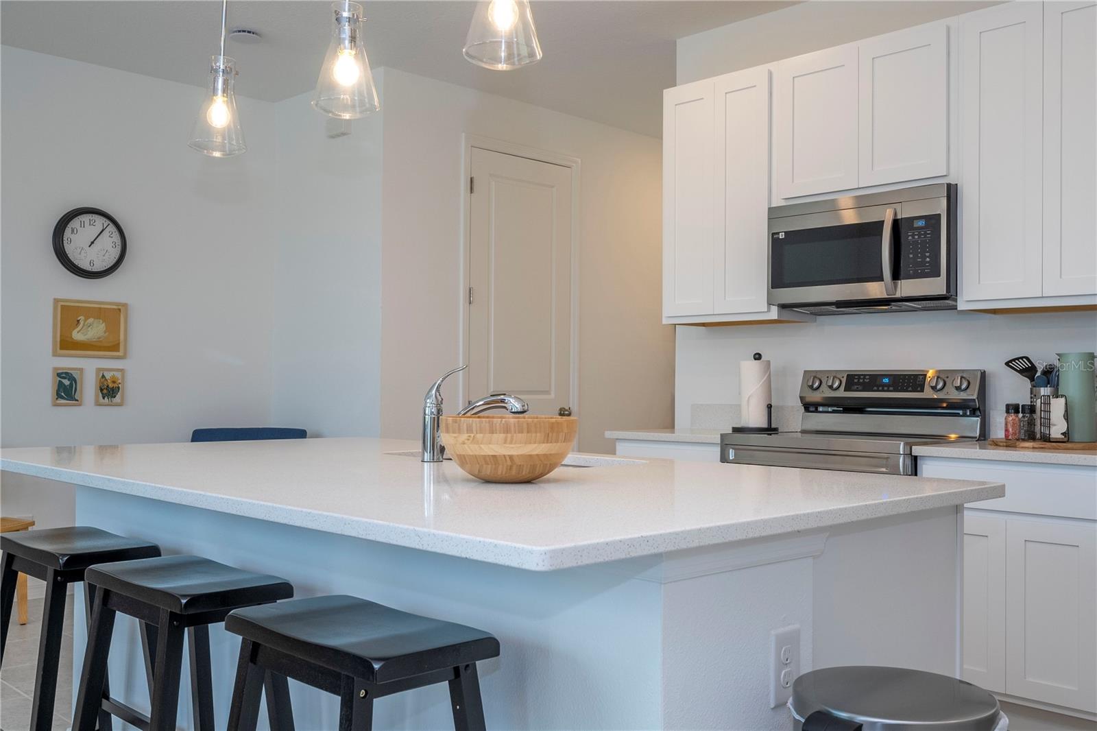 Image 8 of 51 For 686 Longboat Drive