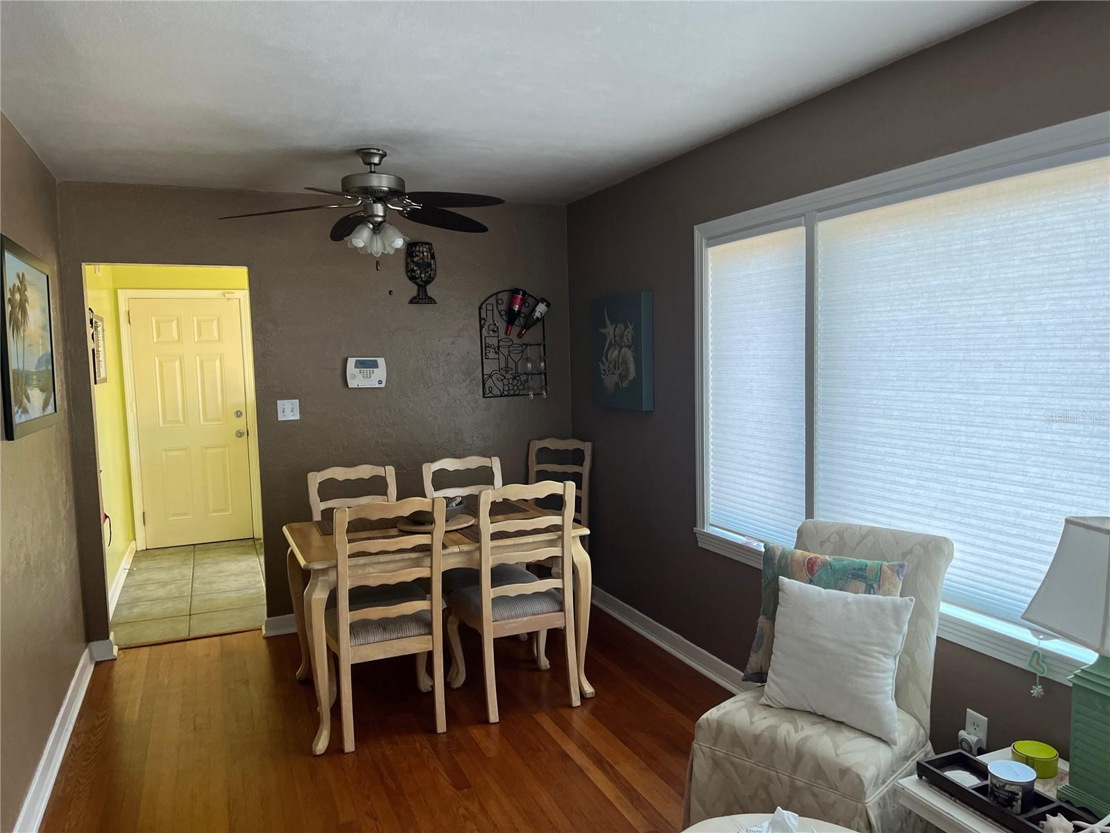 Image 11 of 19 For 328 Sears Avenue