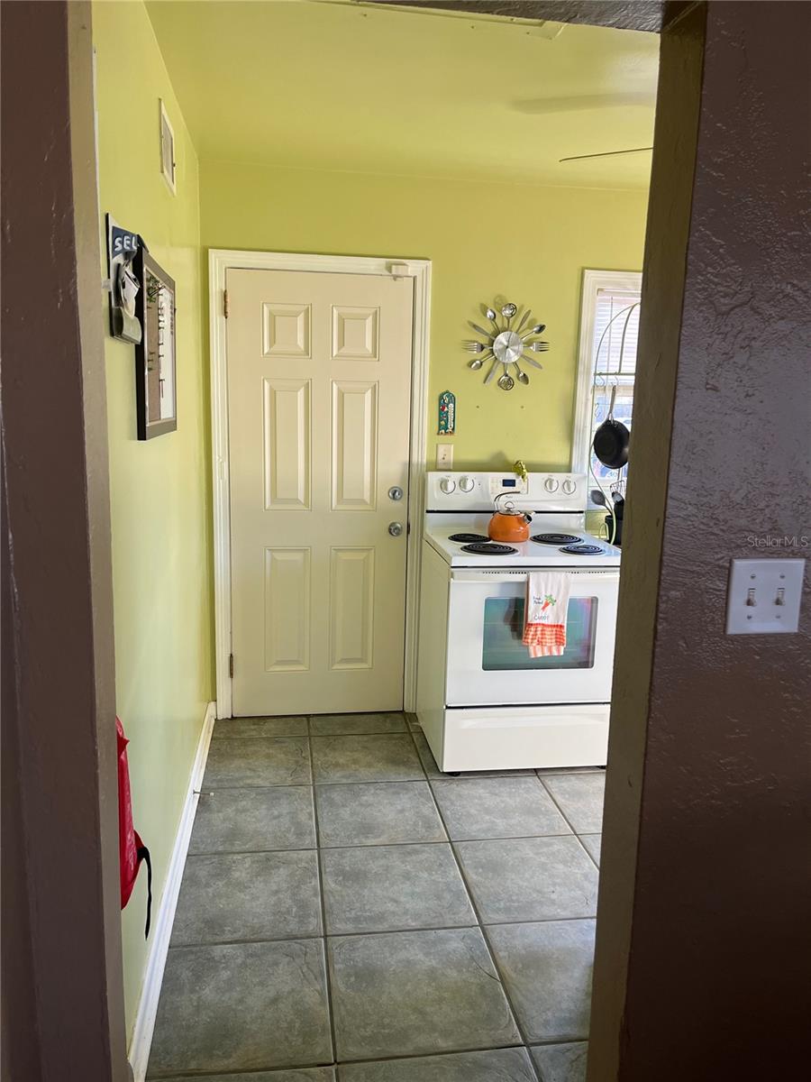 Image 13 of 19 For 328 Sears Avenue