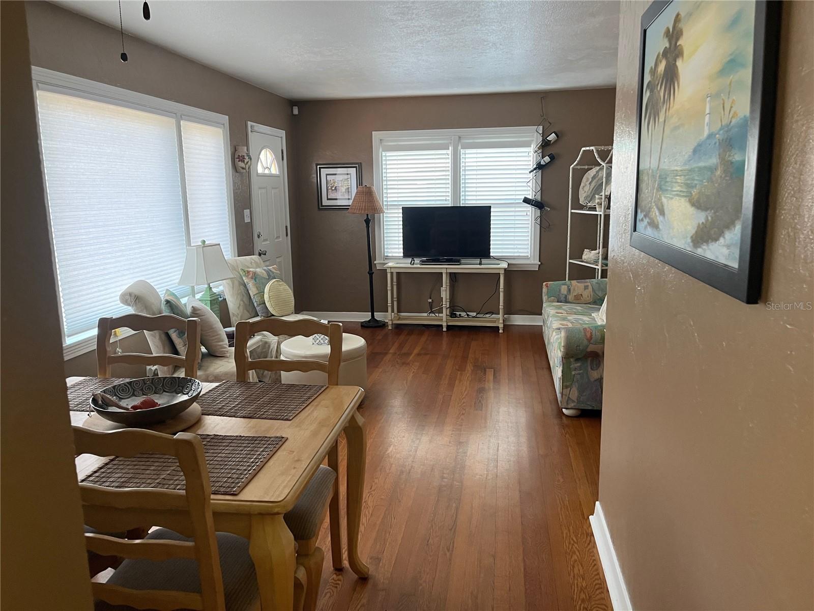 Image 4 of 19 For 328 Sears Avenue