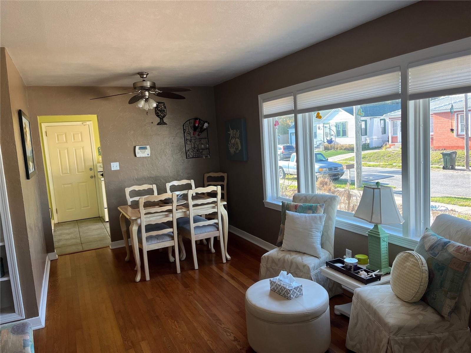 Image 5 of 19 For 328 Sears Avenue