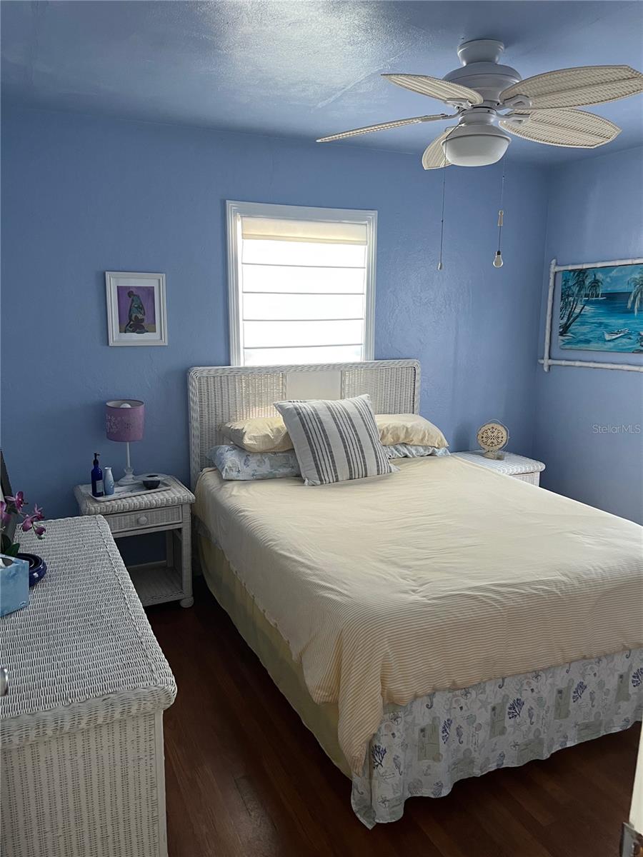 Image 8 of 19 For 328 Sears Avenue