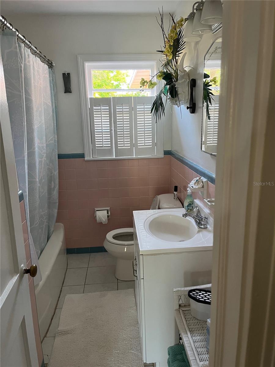 Image 9 of 19 For 328 Sears Avenue