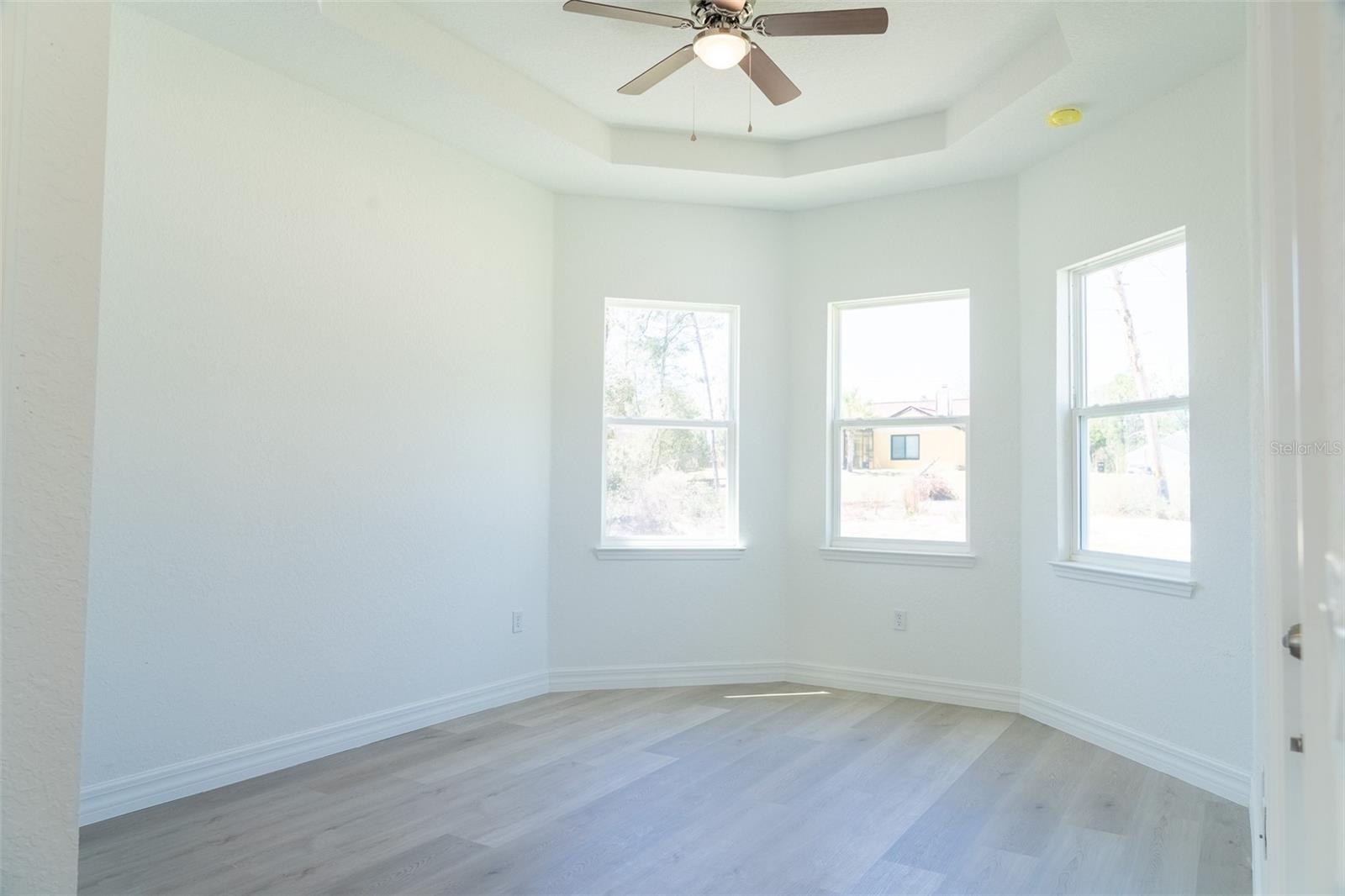 Image 21 of 35 For 16559 48th Terrace