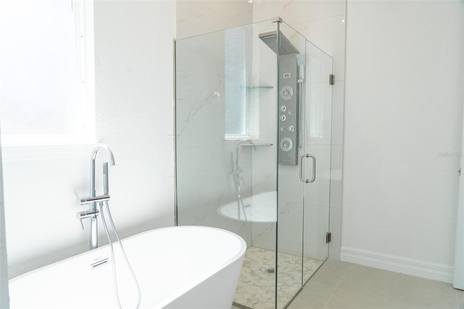 Image 26 of 35 For 16559 48th Terrace