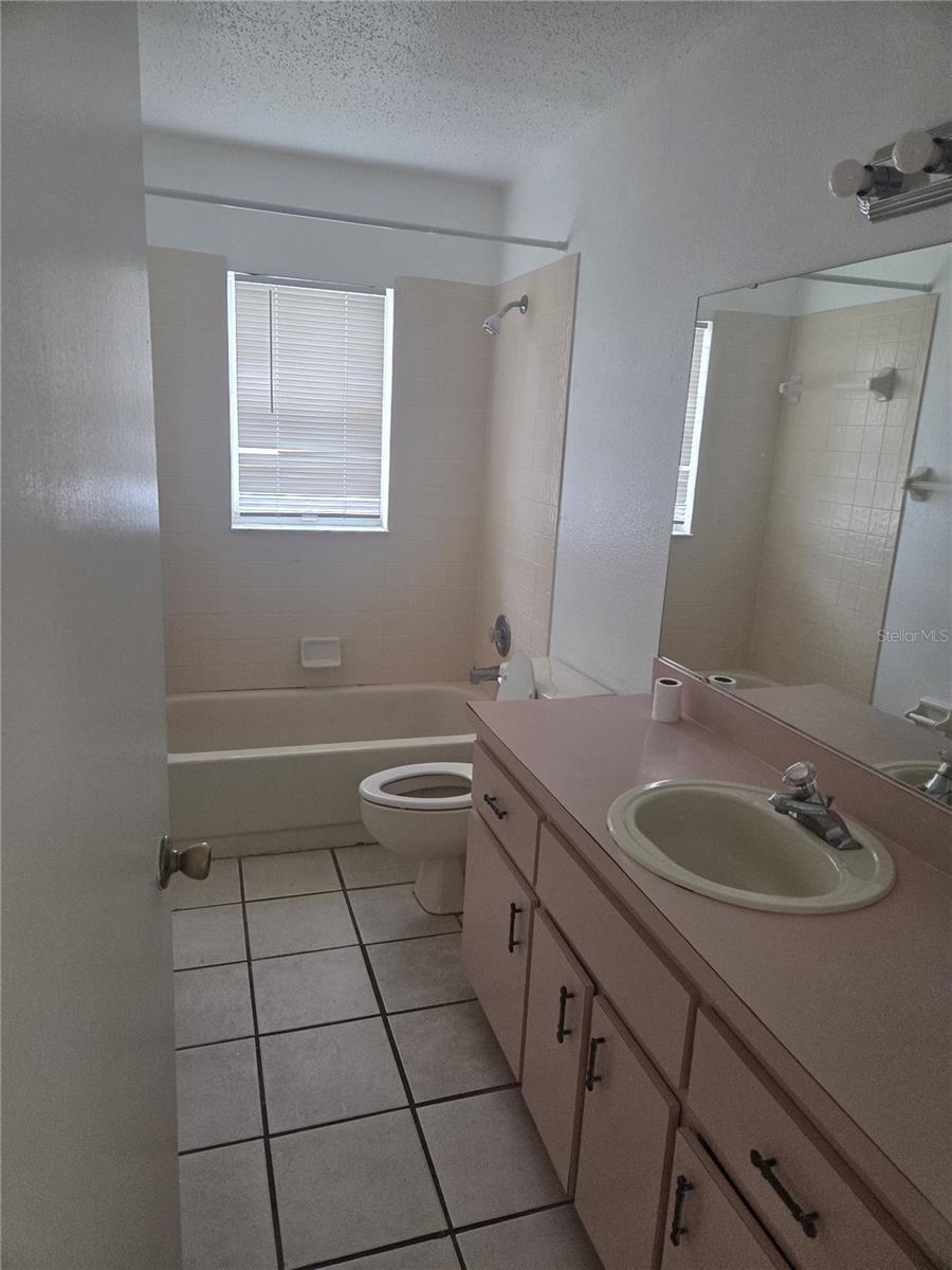 Image 5 of 11 For 543 Dove Court