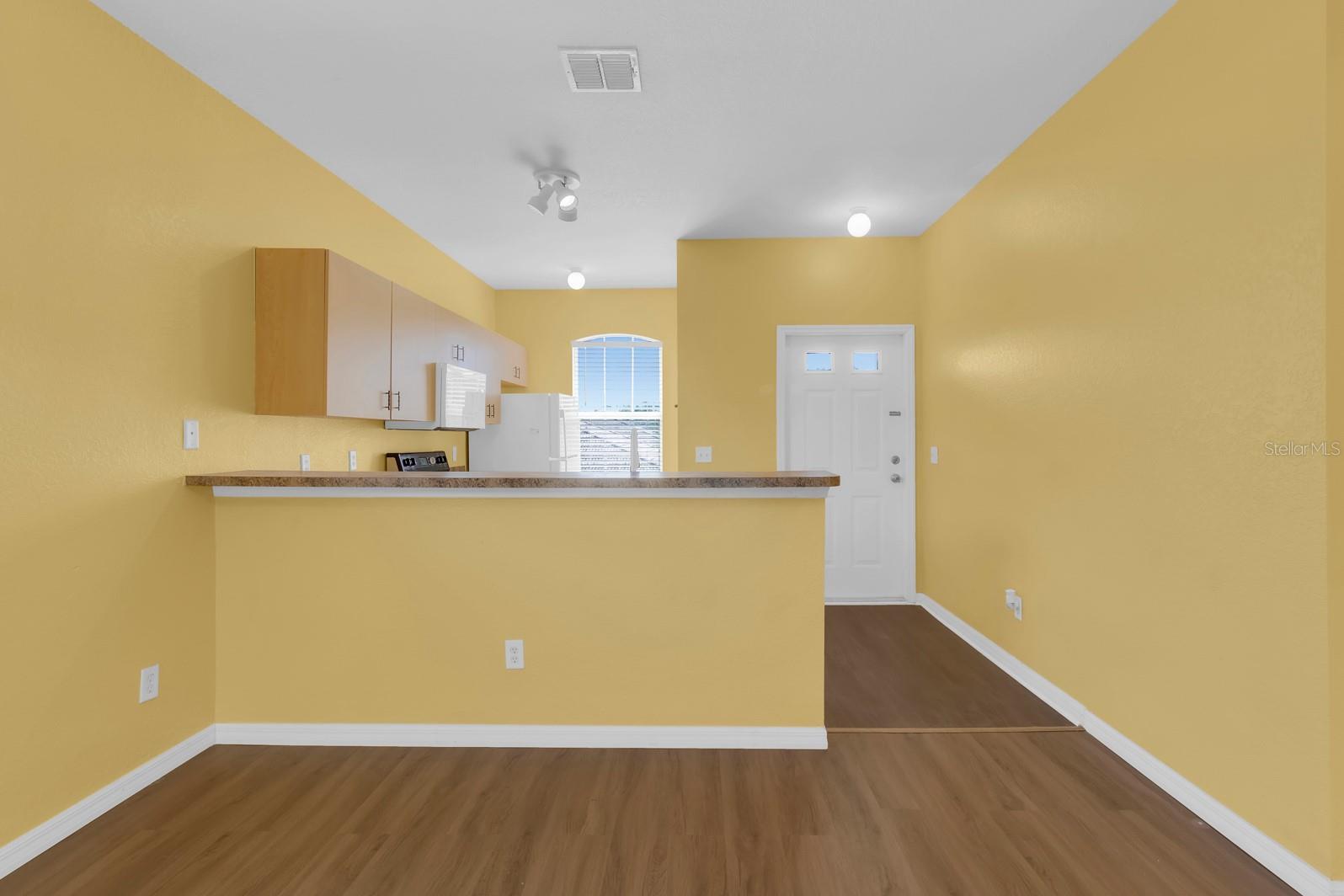 Image 11 of 34 For 13201 Indian Creek Drive B