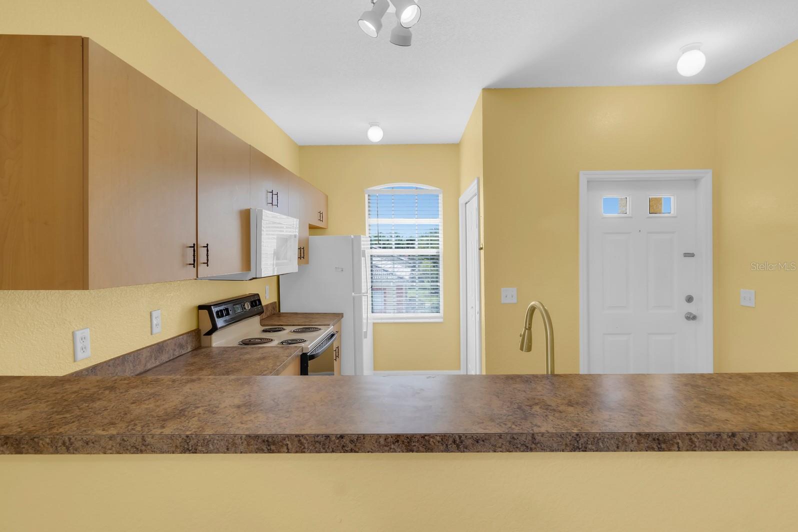 Image 16 of 34 For 13201 Indian Creek Drive B