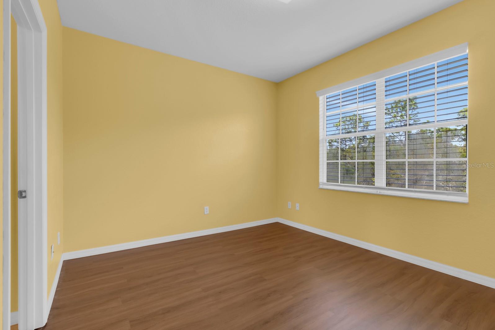 Image 18 of 34 For 13201 Indian Creek Drive B