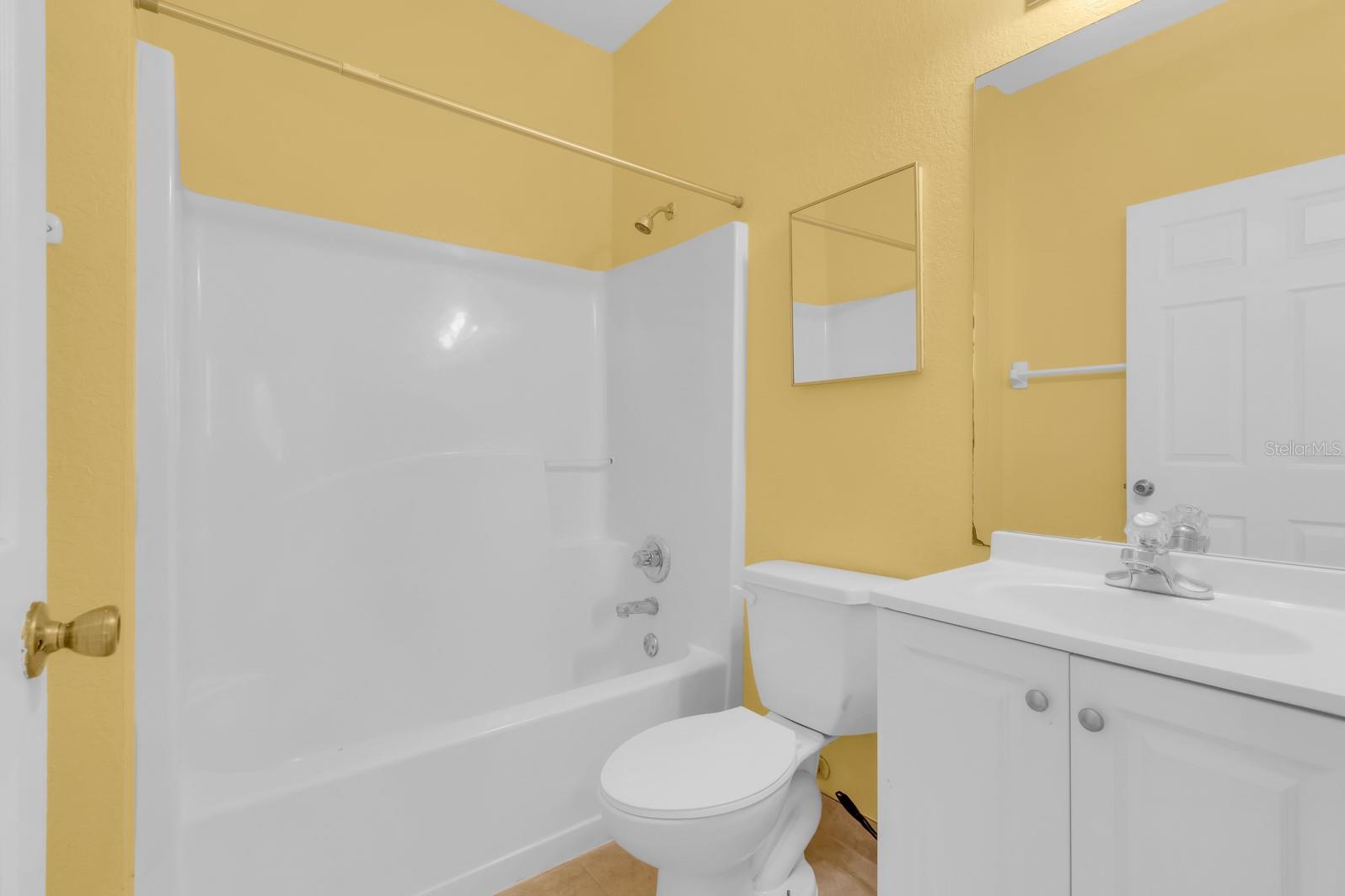 Image 22 of 34 For 13201 Indian Creek Drive B