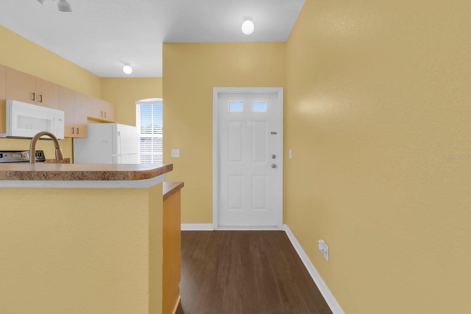 Image 7 of 34 For 13201 Indian Creek Drive B