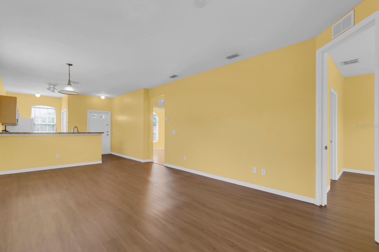 Image 9 of 34 For 13201 Indian Creek Drive B