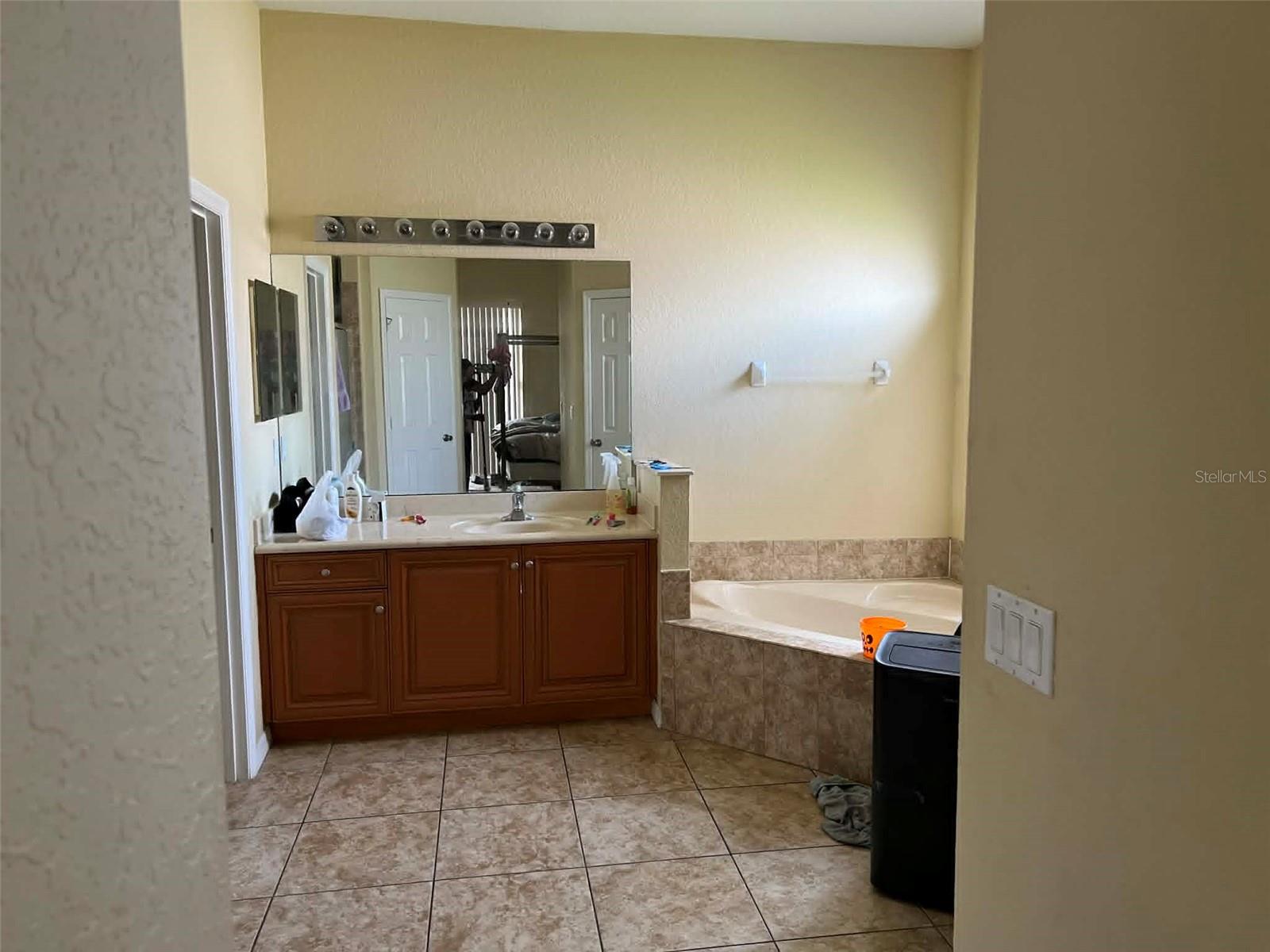 Image 16 of 18 For 442 Caraway Drive