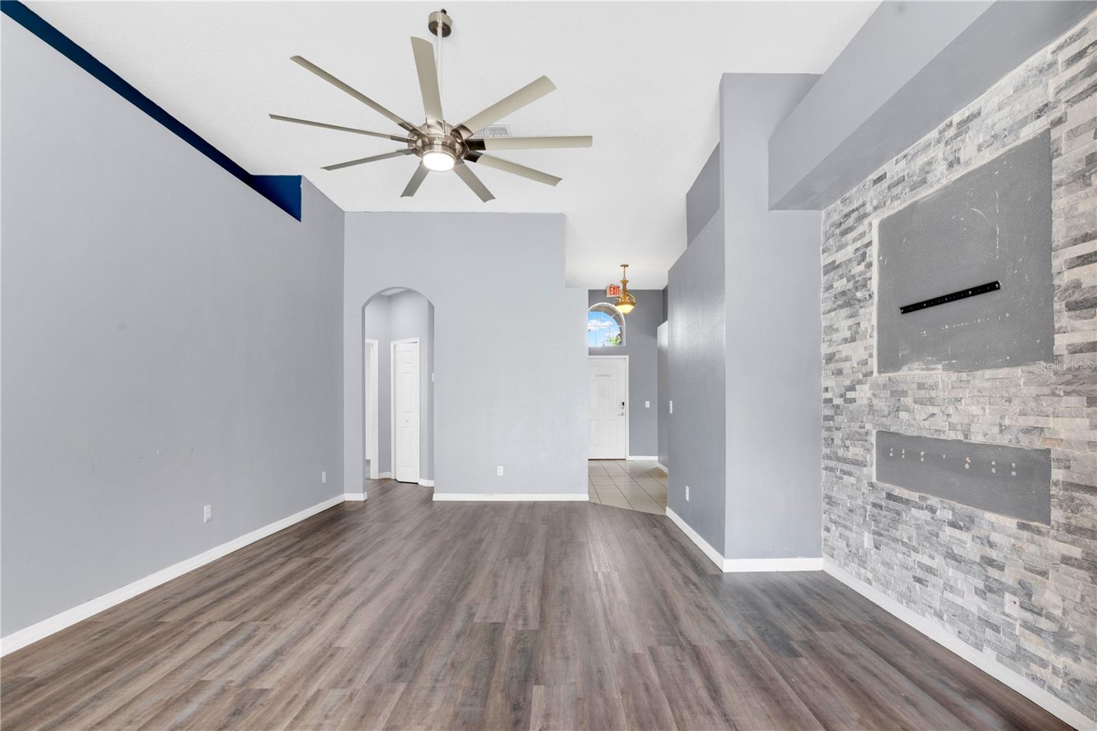 Image 5 of 31 For 503 Montara Drive