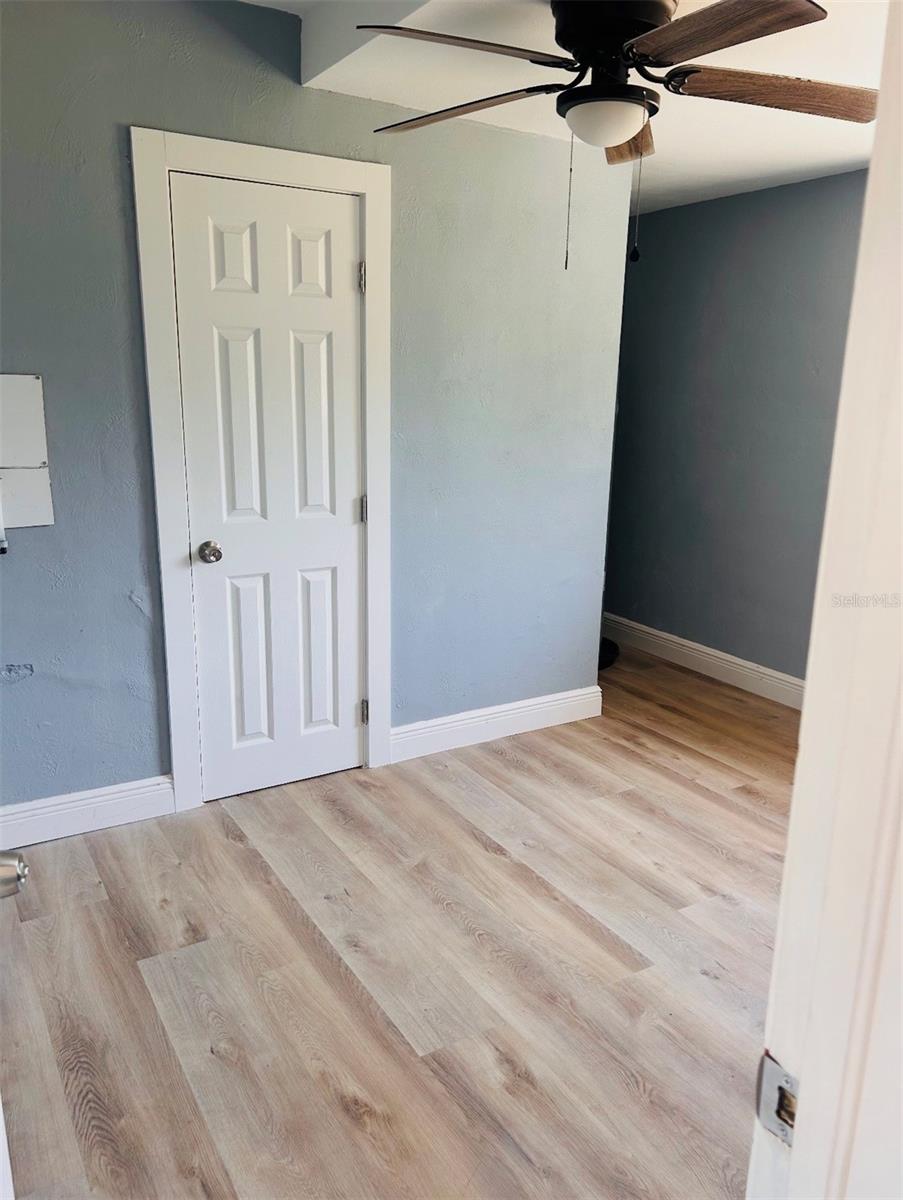 Image 7 of 10 For 2214 Ave B Sw 2214 Ave B Sw