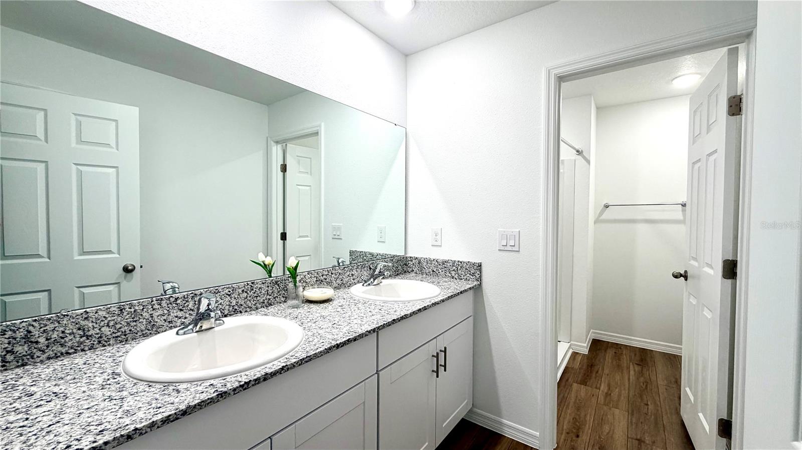 Image 11 of 26 For 3710 King Hill Drive