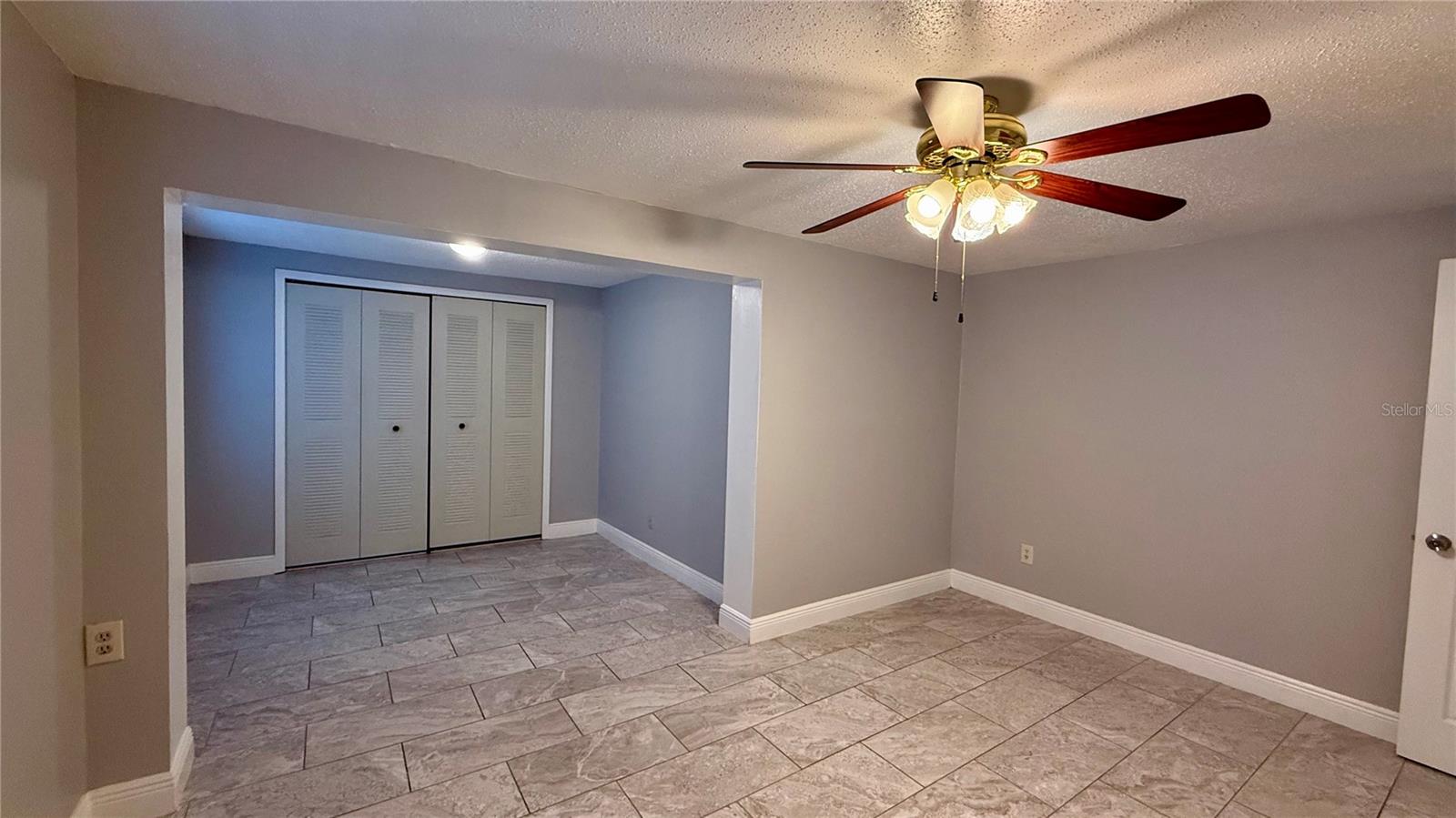 Image 9 of 16 For 724 Lincoln Street