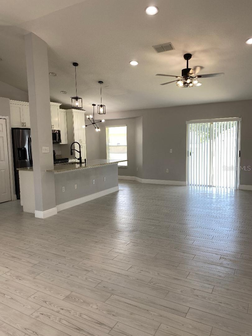 Image 5 of 13 For 443 Flamingo Court