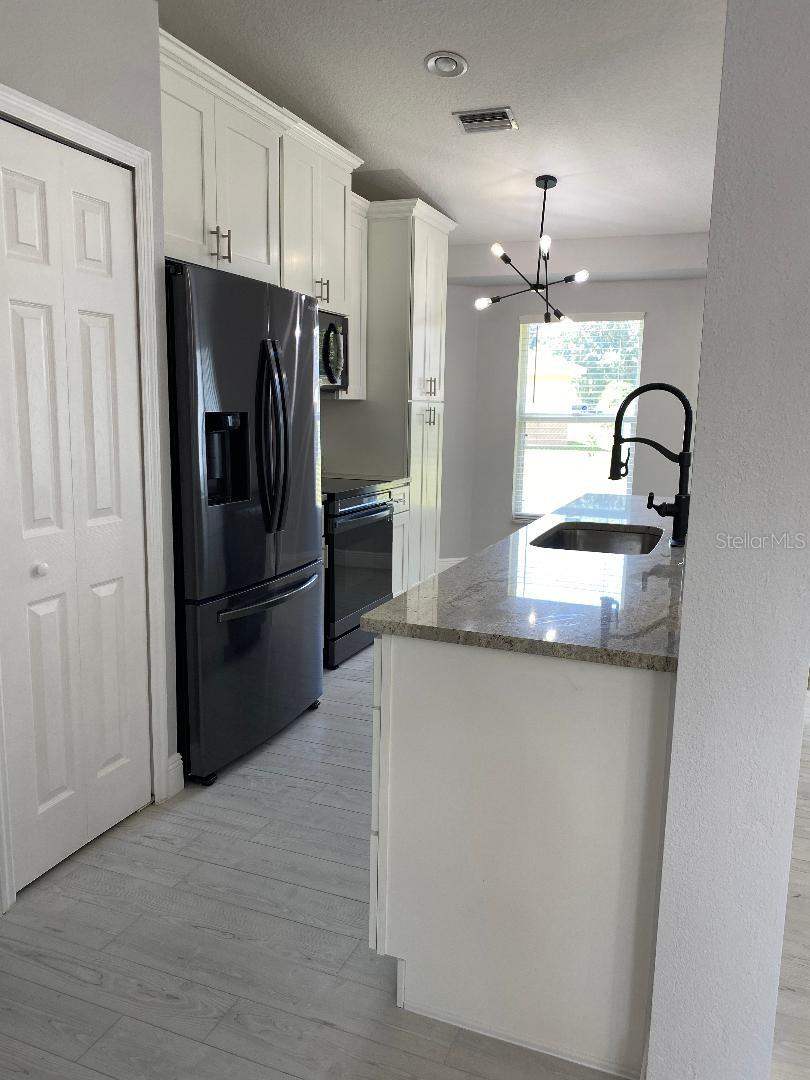 Image 9 of 13 For 443 Flamingo Court