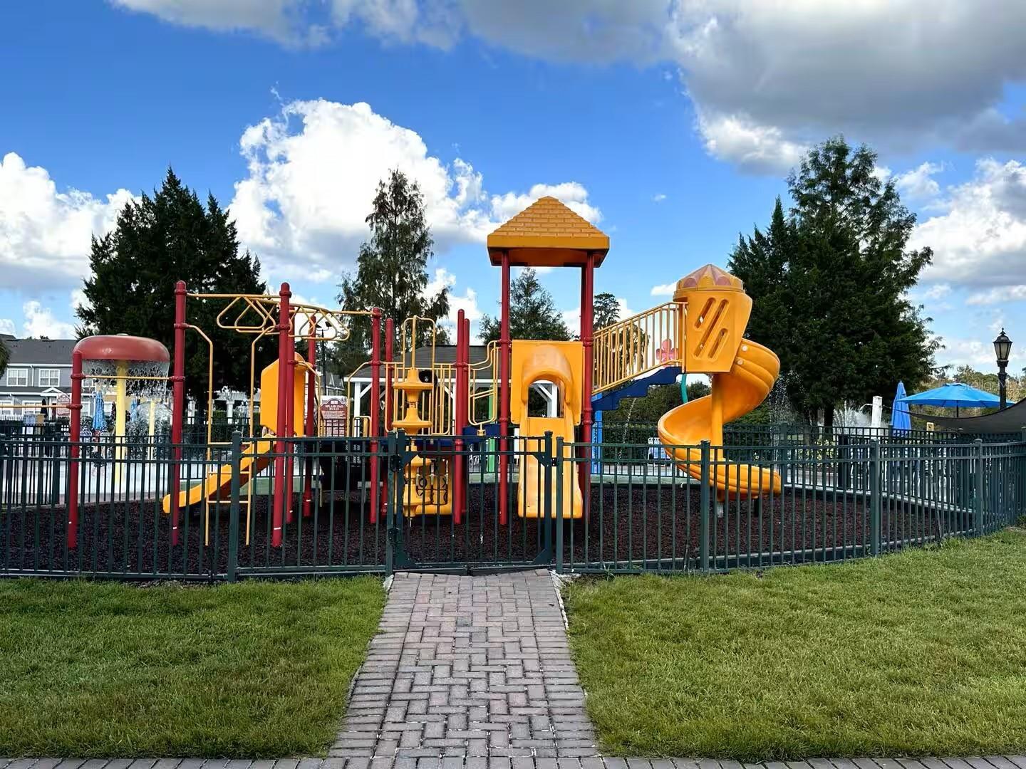 Image 19 of 28 For 2603 Gala Road S 106