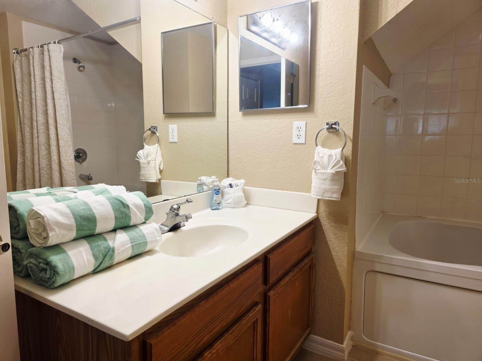 Image 9 of 28 For 2603 Gala Road S 106