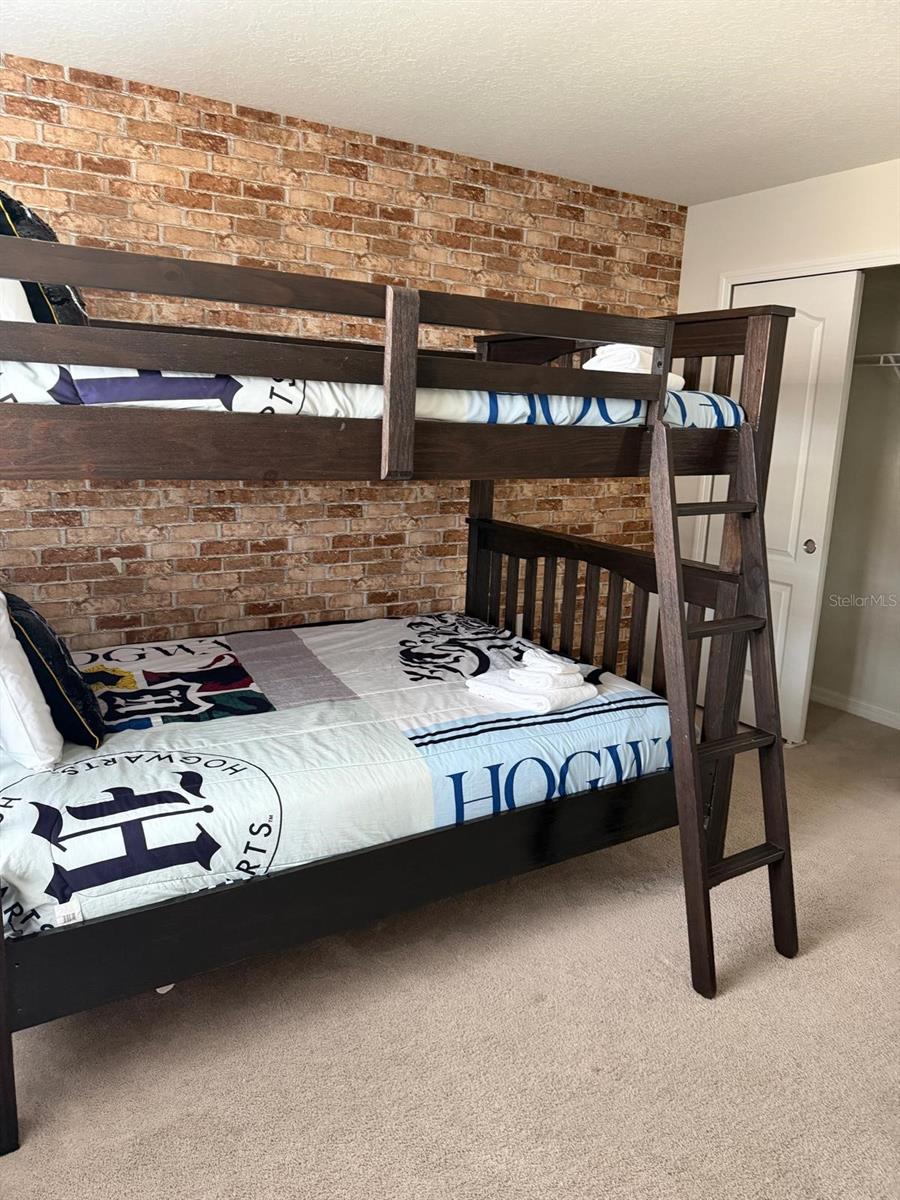 Image 39 of 56 For 5517 Misty Oak Circle