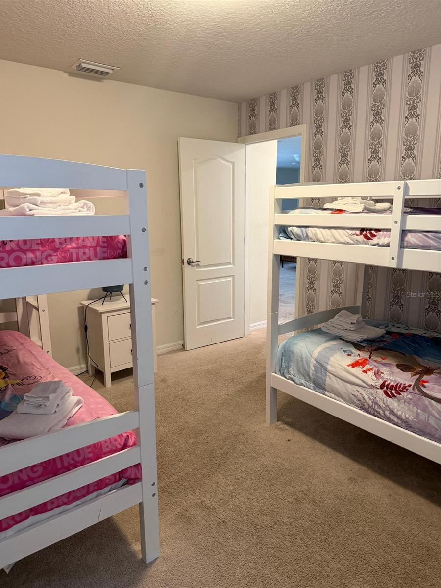 Image 42 of 56 For 5517 Misty Oak Circle