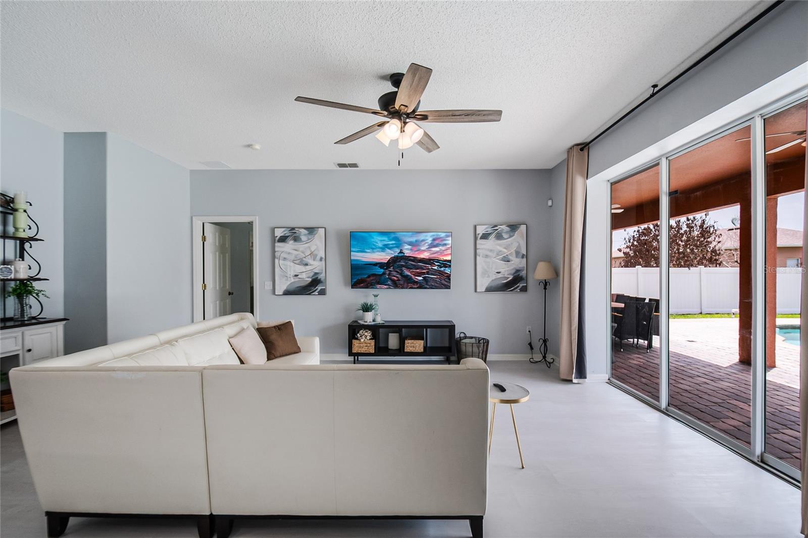 Image 25 of 77 For 1112 Lavaur Court