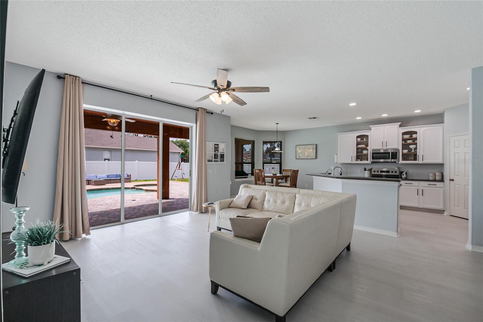 Image 30 of 77 For 1112 Lavaur Court