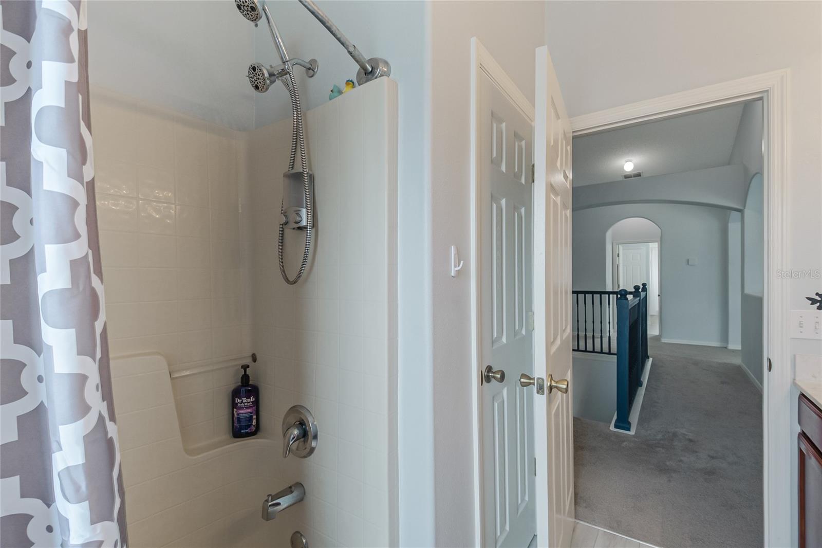 Image 43 of 77 For 1112 Lavaur Court