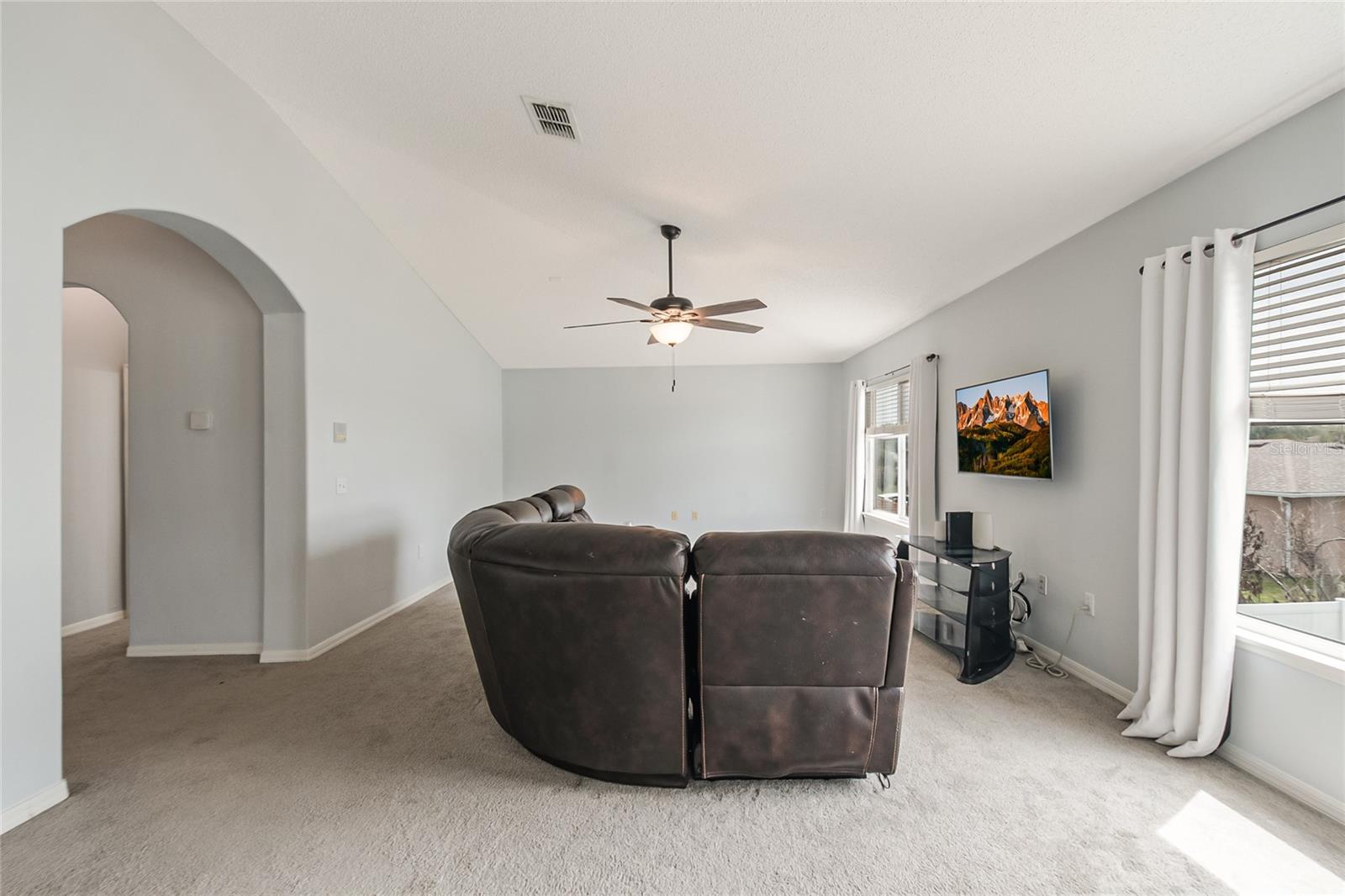 Image 47 of 77 For 1112 Lavaur Court