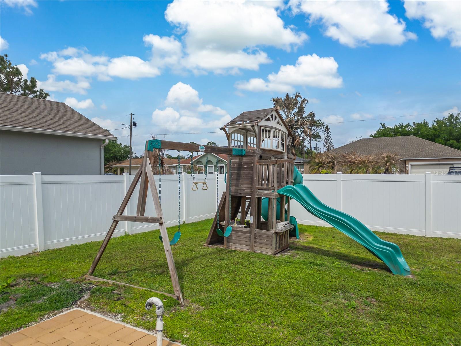 Image 67 of 77 For 1112 Lavaur Court