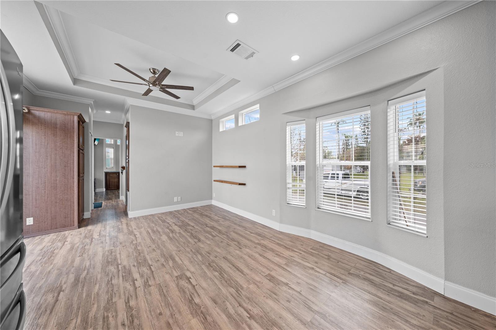 Image 12 of 53 For 1315 Pine Island Dr N