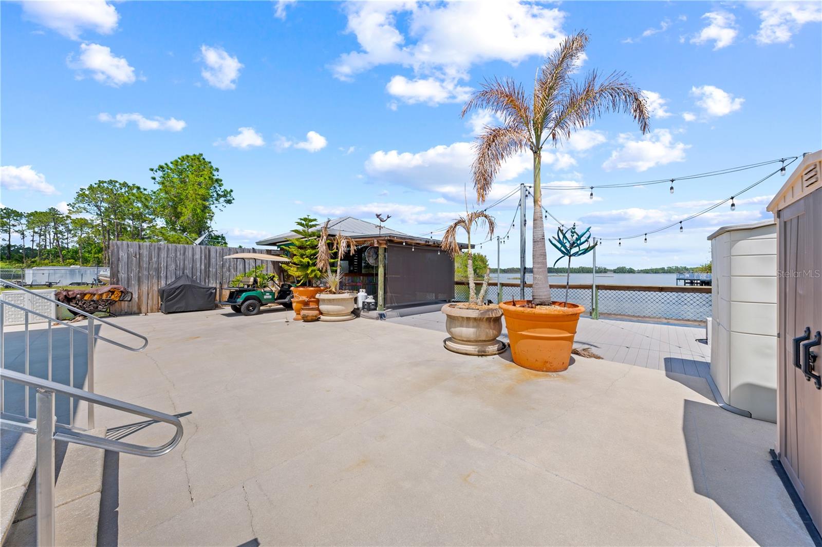 Image 20 of 53 For 1315 Pine Island Dr N