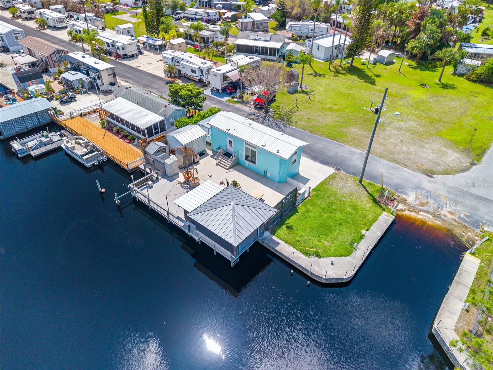 Image 26 of 53 For 1315 Pine Island Dr N