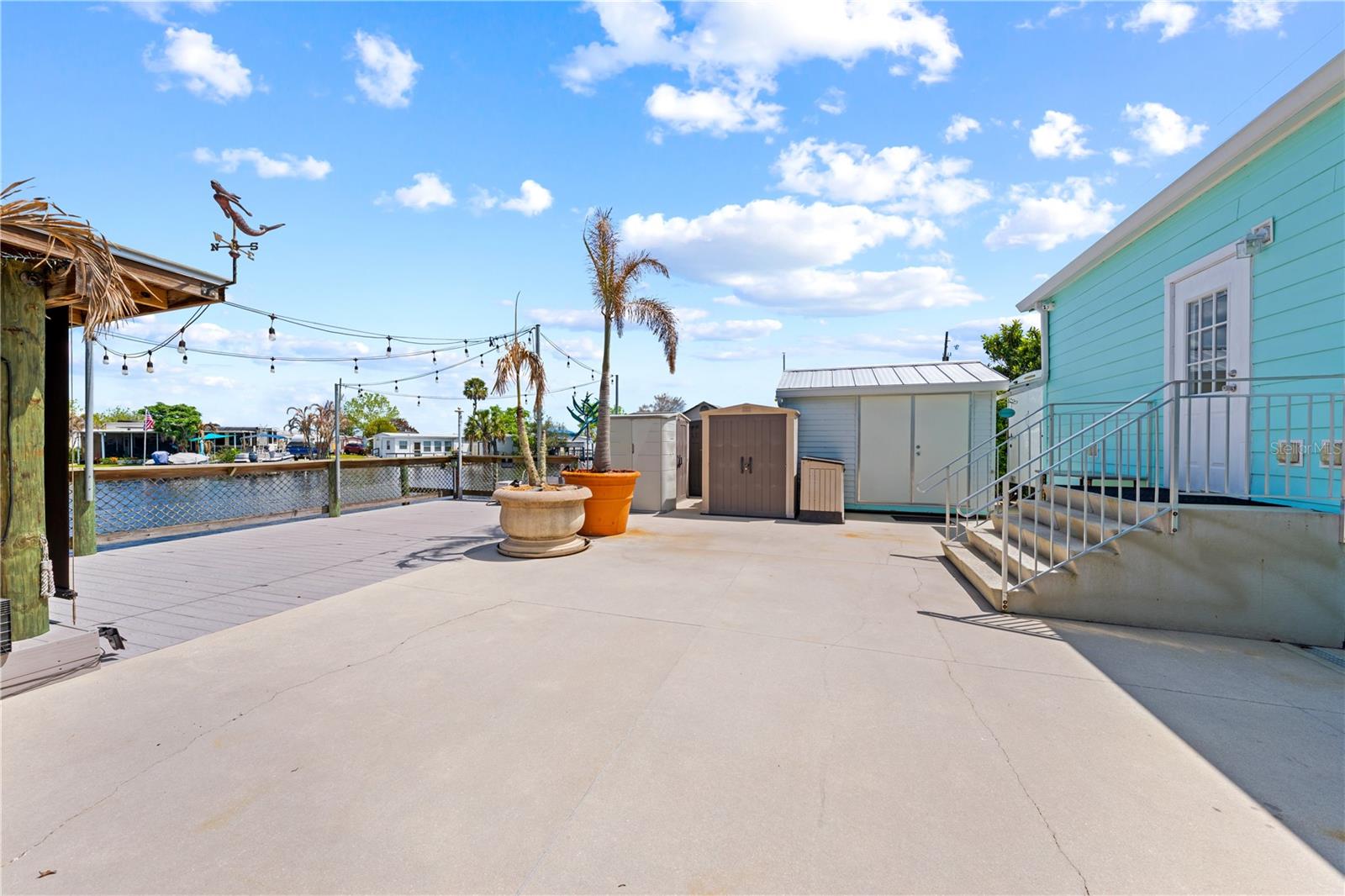 Image 36 of 53 For 1315 Pine Island Dr N