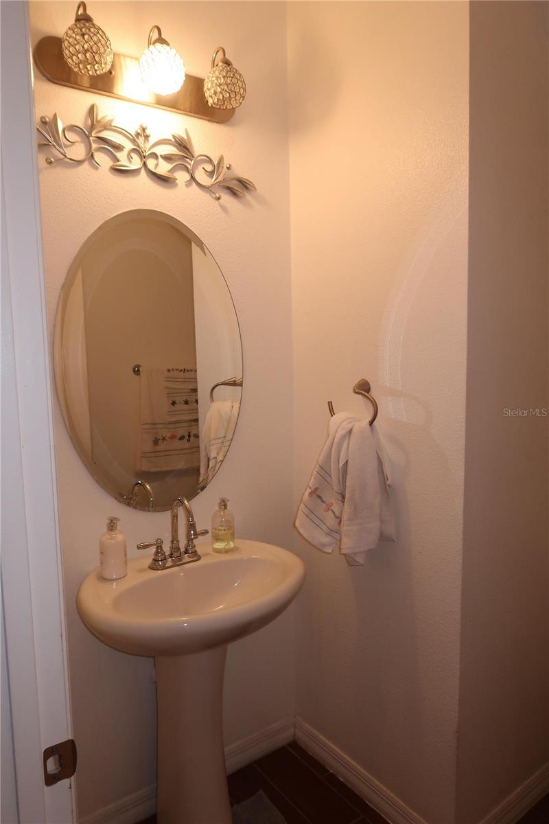 Image 17 of 26 For 2987 Boating Boulevard