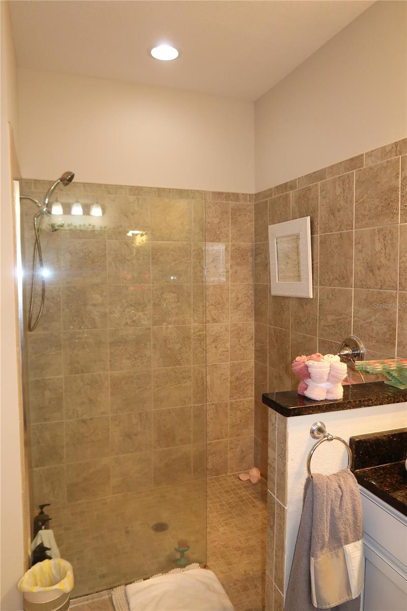 Image 23 of 26 For 2987 Boating Boulevard