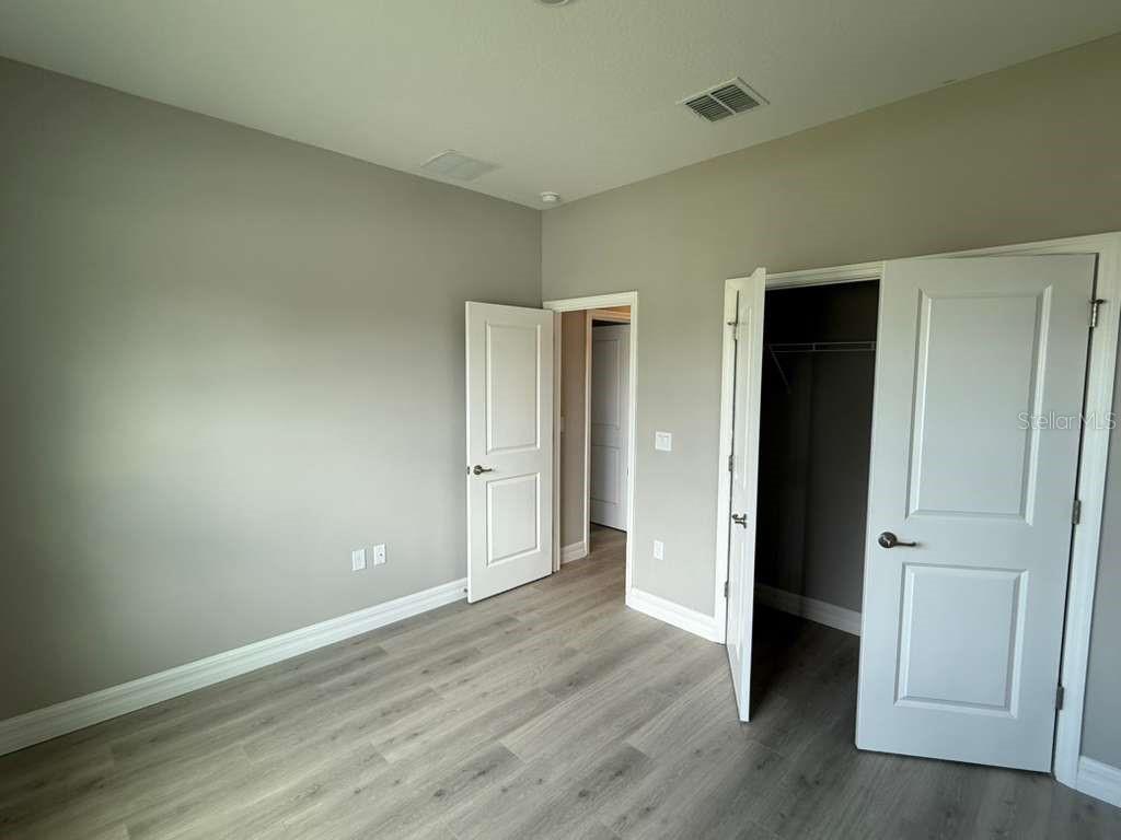 Image 11 of 26 For 438 Awin Circle Se