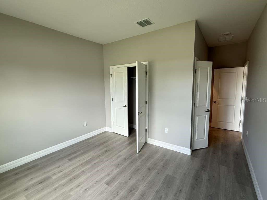 Image 18 of 26 For 438 Awin Circle Se