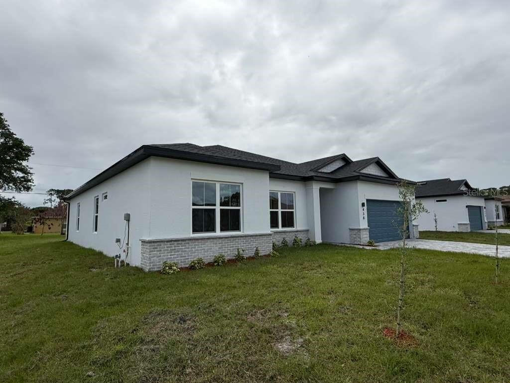 Image 26 of 26 For 438 Awin Circle Se