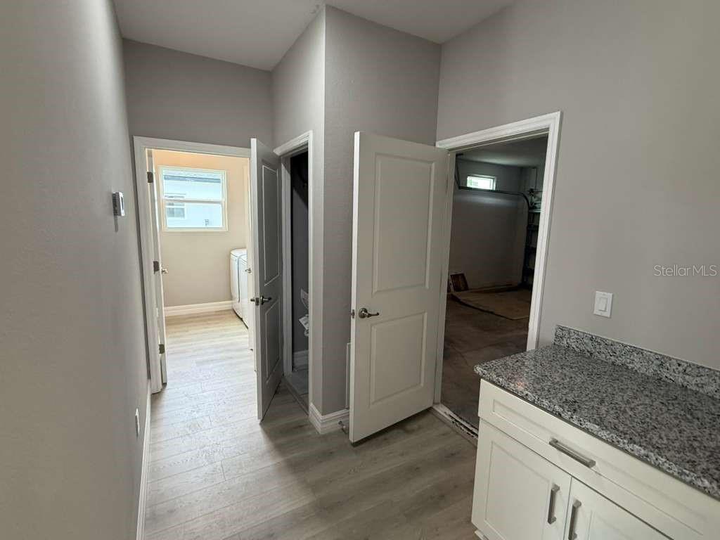 Image 5 of 26 For 438 Awin Circle Se