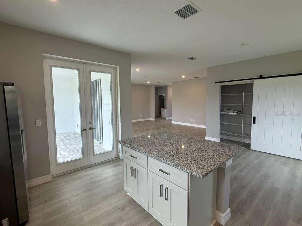 Image 6 of 26 For 438 Awin Circle Se