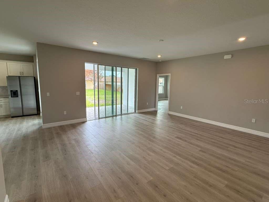 Image 7 of 26 For 438 Awin Circle Se