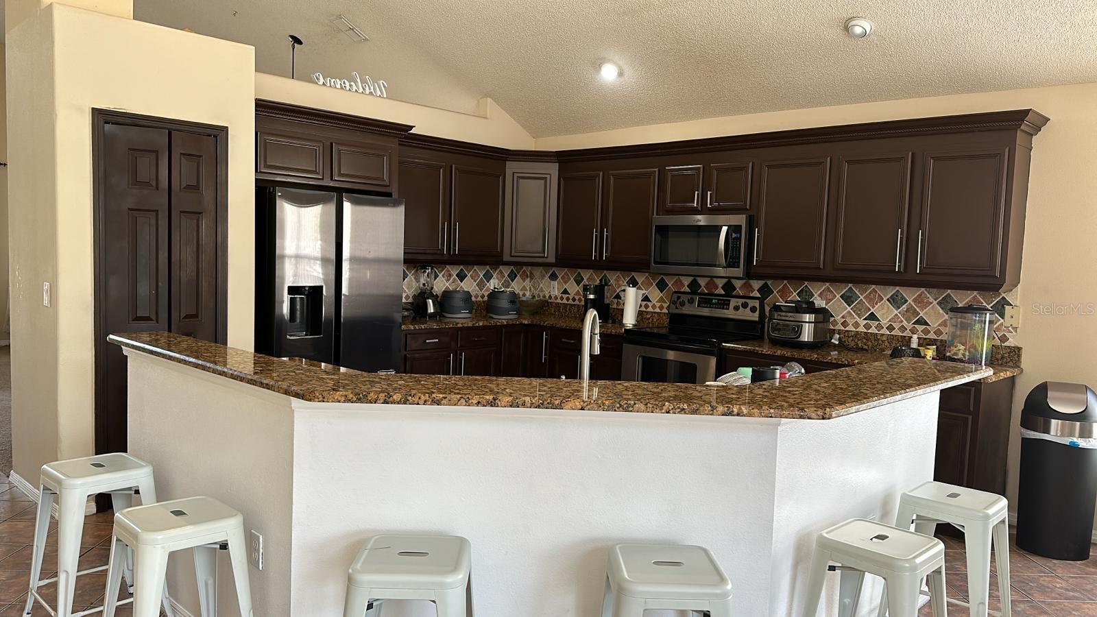 Image 4 of 12 For 1142 Lake Biscayne Way