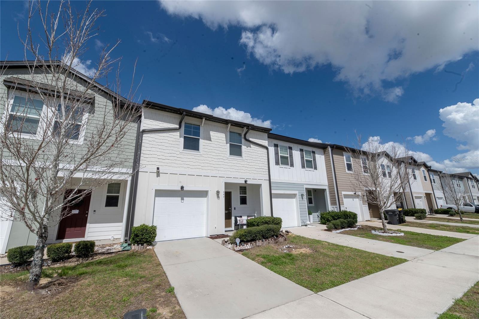 Image 2 of 41 For 844 Grandin Street