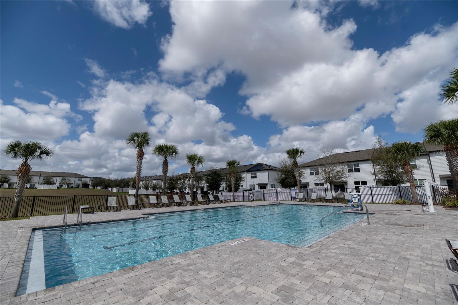 Image 34 of 41 For 844 Grandin Street