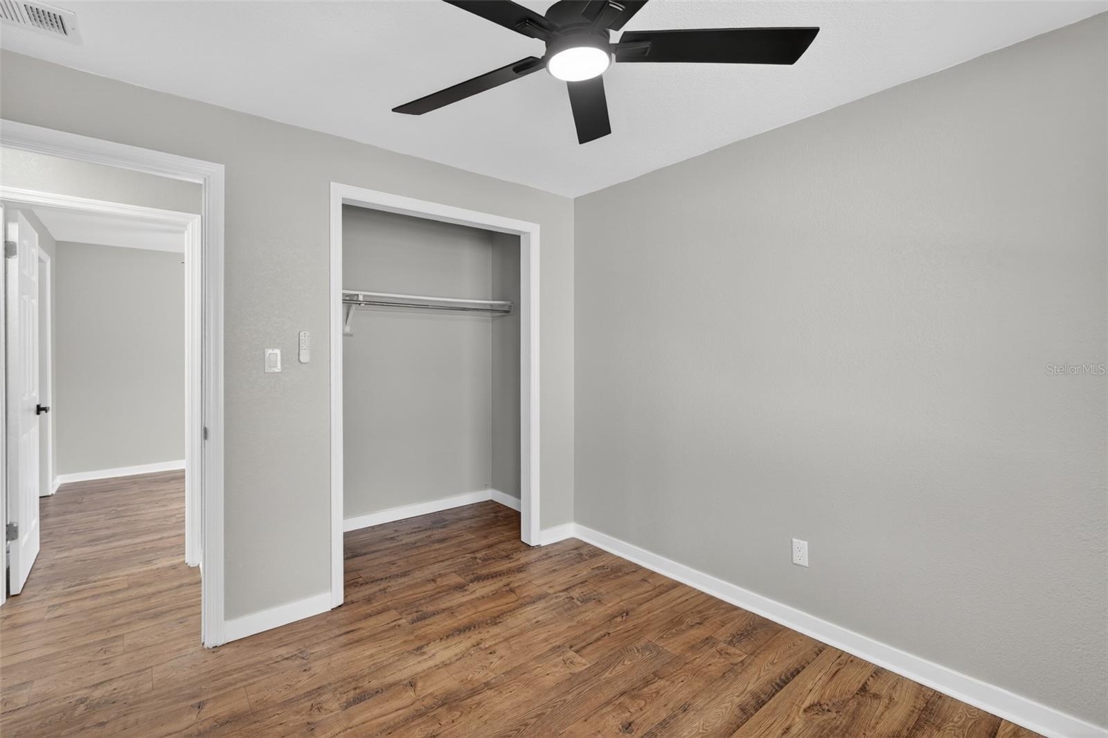 Image 25 of 34 For 825 Rill Drive